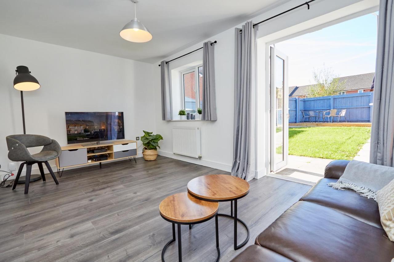 Cosy,Modern And Relaxing 3 Bedroom House With Parking 曼彻斯特 外观 照片