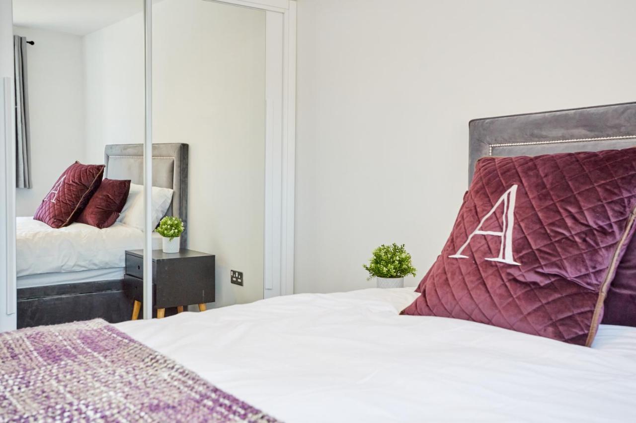 Cosy,Modern And Relaxing 3 Bedroom House With Parking 曼彻斯特 外观 照片